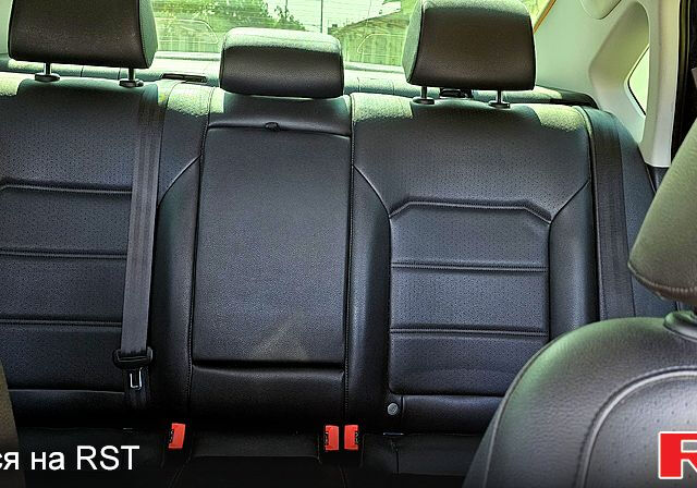 Синий Фольксваген Пассат, объемом двигателя 2 л и пробегом 117 тыс. км за 16850 $, фото 9 на Automoto.ua