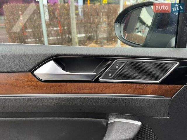 Синий Фольксваген Пассат, объемом двигателя 1.97 л и пробегом 66 тыс. км за 25990 $, фото 12 на Automoto.ua