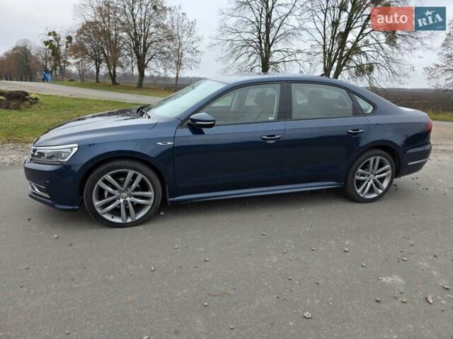Синий Фольксваген Пассат, объемом двигателя 2 л и пробегом 80 тыс. км за 13600 $, фото 5 на Automoto.ua