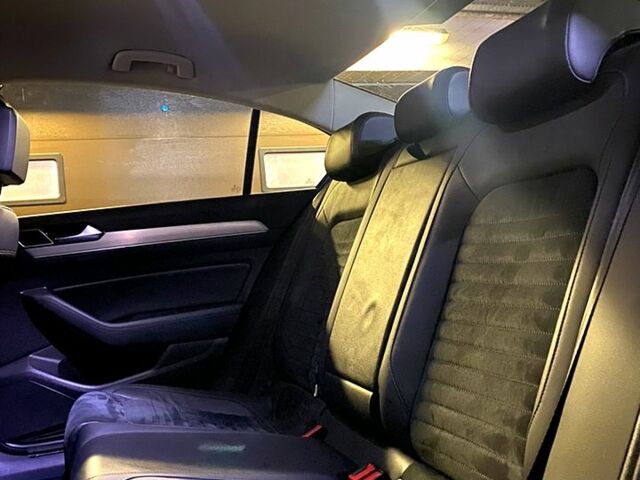 Синій Фольксваген Пассат, об'ємом двигуна 1.8 л та пробігом 190 тис. км за 17000 $, фото 6 на Automoto.ua