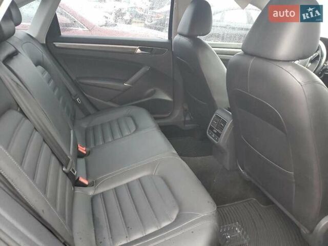 Синий Фольксваген Пассат, объемом двигателя 3.6 л и пробегом 83 тыс. км за 2900 $, фото 8 на Automoto.ua