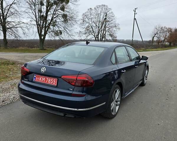 Синий Фольксваген Пассат, объемом двигателя 2 л и пробегом 80 тыс. км за 13600 $, фото 7 на Automoto.ua