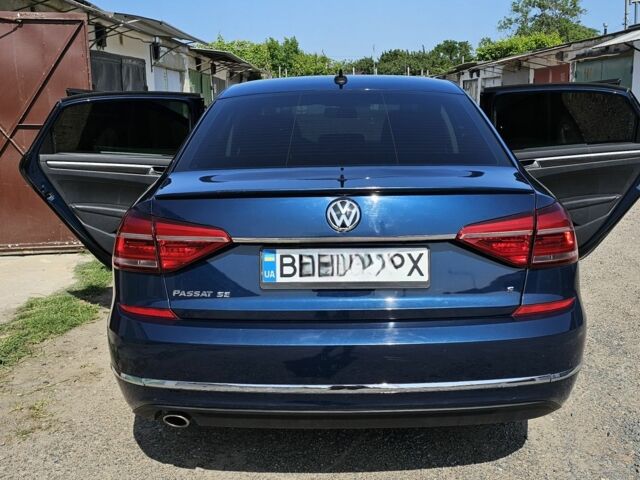 Синий Фольксваген Пассат, объемом двигателя 2 л и пробегом 117 тыс. км за 15950 $, фото 5 на Automoto.ua