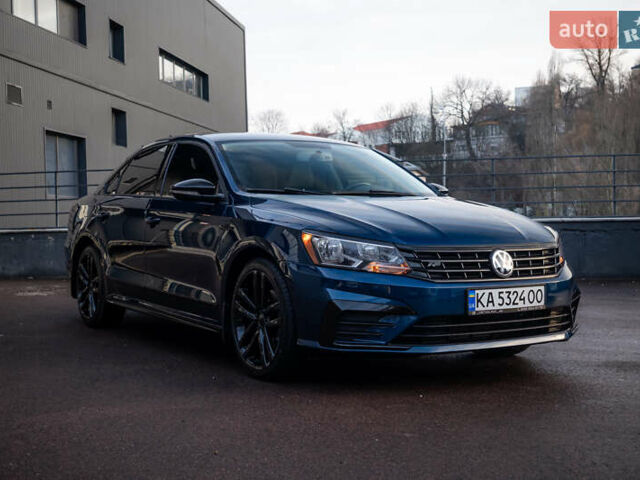 Синий Фольксваген Пассат, объемом двигателя 1.98 л и пробегом 98 тыс. км за 18000 $, фото 1 на Automoto.ua