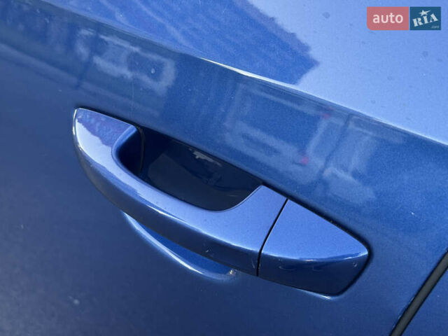 Синій Фольксваген Пассат, об'ємом двигуна 1.8 л та пробігом 248 тис. км за 13900 $, фото 16 на Automoto.ua