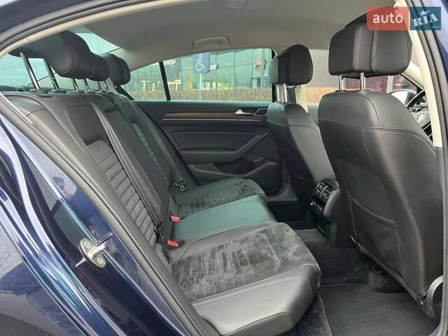 Синий Фольксваген Пассат, объемом двигателя 1.97 л и пробегом 66 тыс. км за 25990 $, фото 10 на Automoto.ua