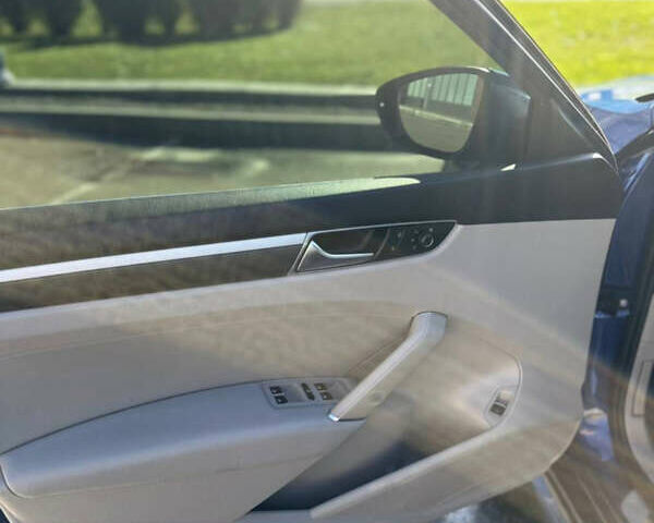 Синий Фольксваген Пассат, объемом двигателя 1.8 л и пробегом 110 тыс. км за 15500 $, фото 20 на Automoto.ua