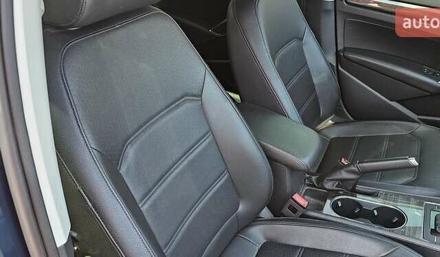 Синий Фольксваген Пассат, объемом двигателя 1.98 л и пробегом 117 тыс. км за 16500 $, фото 29 на Automoto.ua