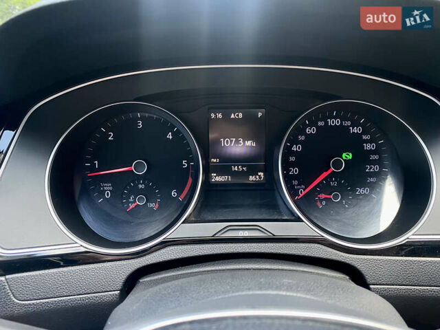 Синий Фольксваген Пассат, объемом двигателя 1.97 л и пробегом 238 тыс. км за 16500 $, фото 16 на Automoto.ua