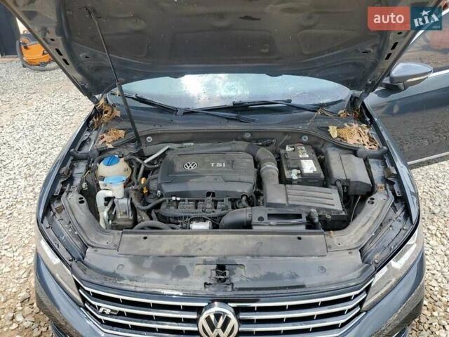 Синій Фольксваген Пассат, об'ємом двигуна 1.8 л та пробігом 175 тис. км за 2000 $, фото 9 на Automoto.ua