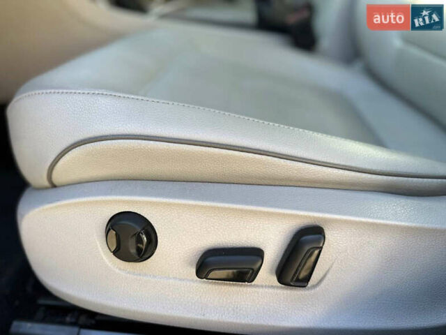 Синий Фольксваген Пассат, объемом двигателя 1.8 л и пробегом 110 тыс. км за 15500 $, фото 22 на Automoto.ua