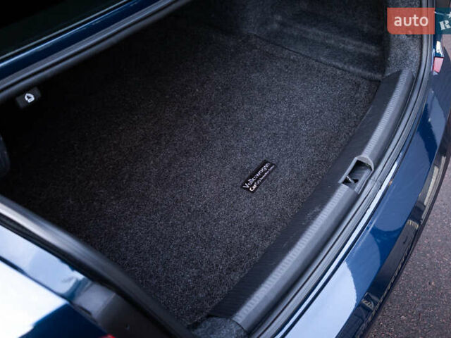 Синий Фольксваген Пассат, объемом двигателя 1.98 л и пробегом 98 тыс. км за 18000 $, фото 37 на Automoto.ua