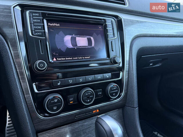 Синій Фольксваген Пассат, об'ємом двигуна 1.8 л та пробігом 248 тис. км за 13900 $, фото 27 на Automoto.ua