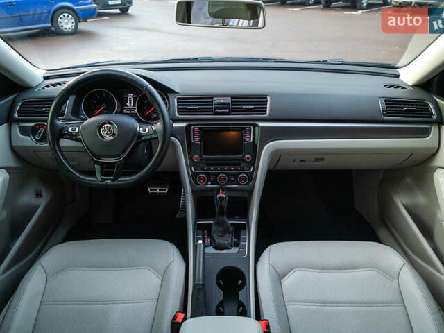 Синий Фольксваген Пассат, объемом двигателя 1.98 л и пробегом 98 тыс. км за 18000 $, фото 28 на Automoto.ua