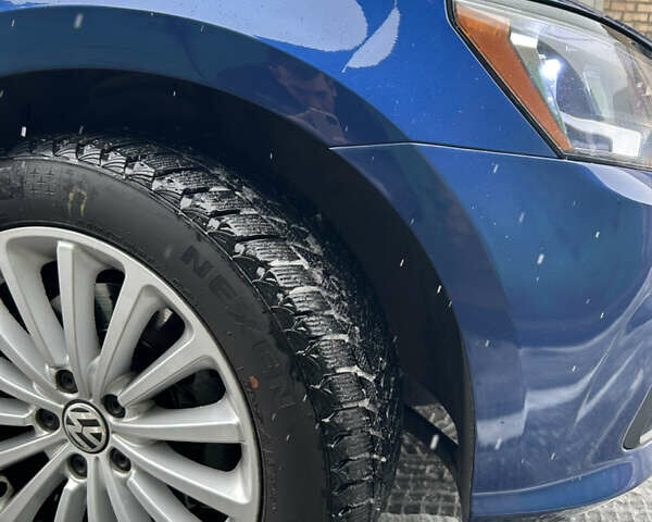 Синий Фольксваген Пассат, объемом двигателя 1.8 л и пробегом 147 тыс. км за 15999 $, фото 6 на Automoto.ua