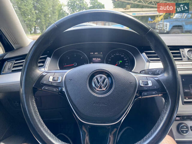 Синий Фольксваген Пассат, объемом двигателя 1.97 л и пробегом 238 тыс. км за 16500 $, фото 17 на Automoto.ua