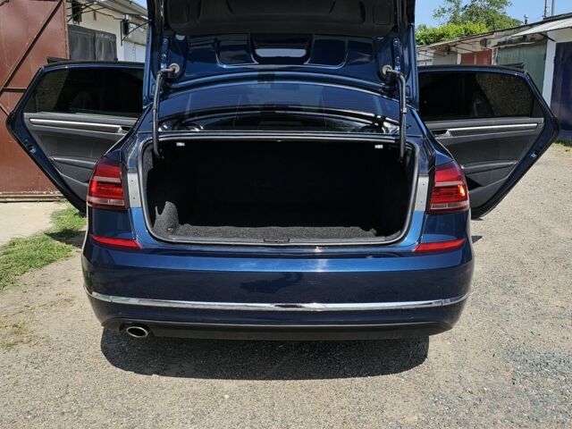 Синий Фольксваген Пассат, объемом двигателя 2 л и пробегом 117 тыс. км за 15950 $, фото 2 на Automoto.ua