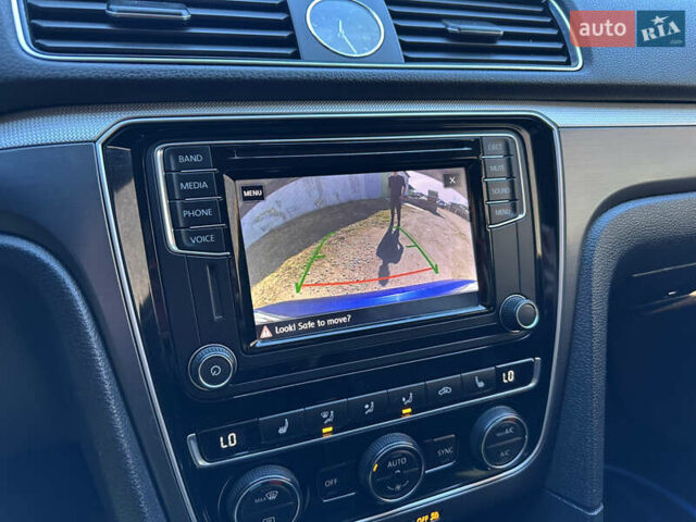 Синий Фольксваген Пассат, объемом двигателя 1.8 л и пробегом 123 тыс. км за 12100 $, фото 3 на Automoto.ua