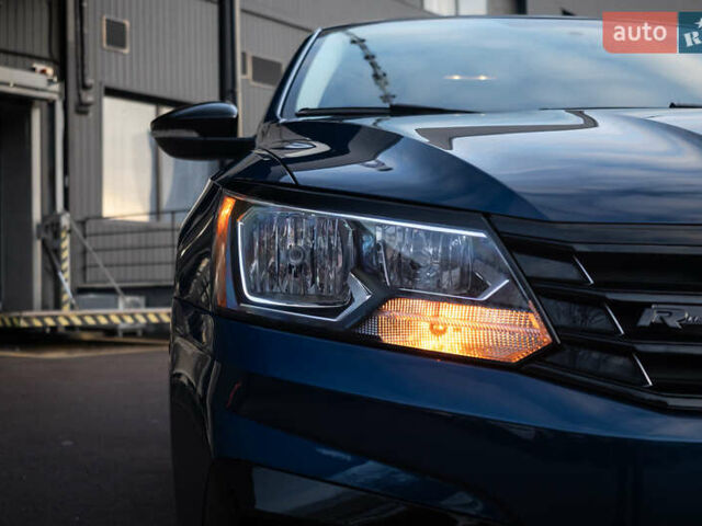 Синий Фольксваген Пассат, объемом двигателя 1.98 л и пробегом 98 тыс. км за 18000 $, фото 9 на Automoto.ua