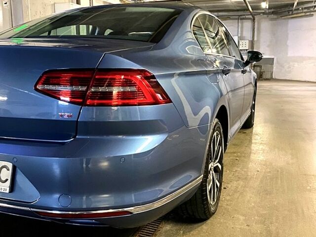 Синій Фольксваген Пассат, об'ємом двигуна 1.8 л та пробігом 190 тис. км за 17000 $, фото 1 на Automoto.ua