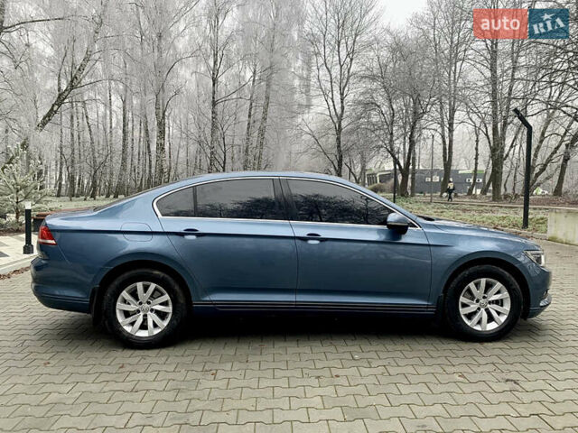 Синій Фольксваген Пассат, об'ємом двигуна 2 л та пробігом 115 тис. км за 19900 $, фото 10 на Automoto.ua