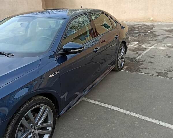 Синий Фольксваген Пассат, объемом двигателя 2 л и пробегом 71 тыс. км за 16500 $, фото 11 на Automoto.ua