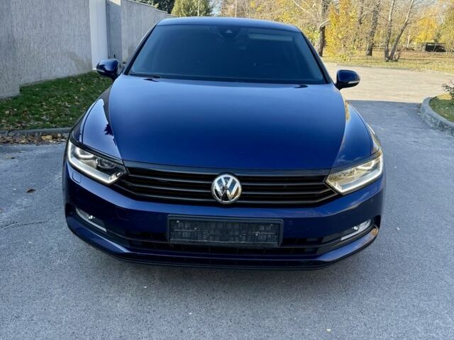 Синій Фольксваген Пассат, об'ємом двигуна 2 л та пробігом 226 тис. км за 20500 $, фото 2 на Automoto.ua