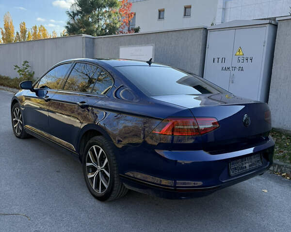 Синий Фольксваген Пассат, объемом двигателя 1.97 л и пробегом 227 тыс. км за 20500 $, фото 8 на Automoto.ua