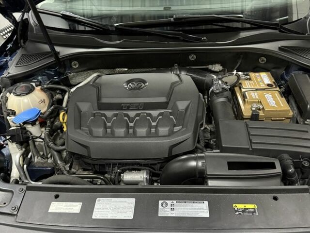 Синий Фольксваген Пассат, объемом двигателя 2 л и пробегом 200 тыс. км за 14200 $, фото 4 на Automoto.ua