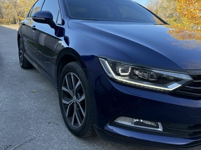 Синій Фольксваген Пассат, об'ємом двигуна 2 л та пробігом 226 тис. км за 20500 $, фото 13 на Automoto.ua