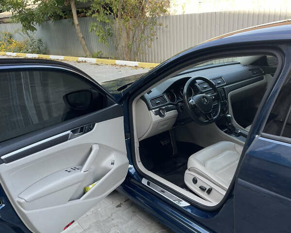 Синий Фольксваген Пассат, объемом двигателя 1.98 л и пробегом 110 тыс. км за 15000 $, фото 8 на Automoto.ua