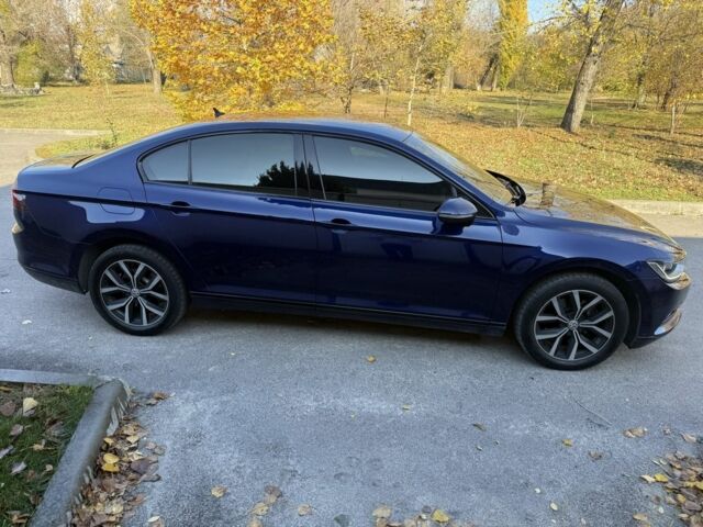 Синій Фольксваген Пассат, об'ємом двигуна 2 л та пробігом 226 тис. км за 20500 $, фото 12 на Automoto.ua