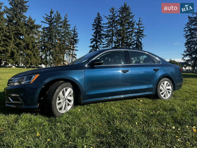 Синий Фольксваген Пассат, объемом двигателя 2 л и пробегом 120 тыс. км за 14700 $, фото 1 на Automoto.ua
