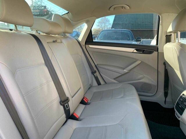 Фольксваген Пассат 2018 в Коломые на Automoto.ua Синий Фольксваген Пассат, объемом двигателя 2 л и пробегом 140 тыс. км за 13699 $, фото 13 на Automoto.ua