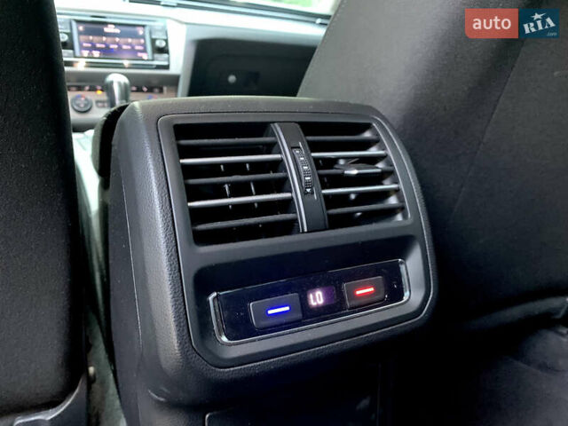 Синий Фольксваген Пассат, объемом двигателя 2 л и пробегом 113 тыс. км за 20800 $, фото 25 на Automoto.ua