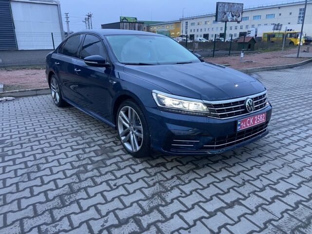 Синий Фольксваген Пассат, объемом двигателя 2 л и пробегом 145 тыс. км за 14300 $, фото 1 на Automoto.ua