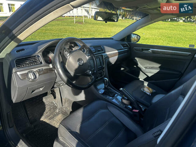 Синий Фольксваген Пассат, объемом двигателя 2 л и пробегом 120 тыс. км за 14700 $, фото 8 на Automoto.ua