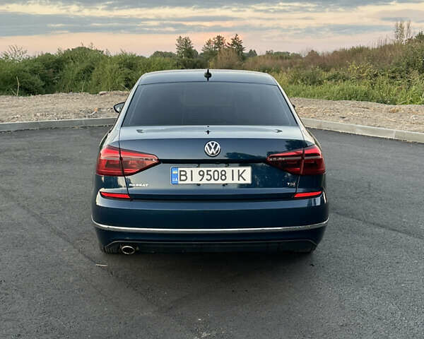 Синий Фольксваген Пассат, объемом двигателя 2 л и пробегом 155 тыс. км за 12500 $, фото 2 на Automoto.ua