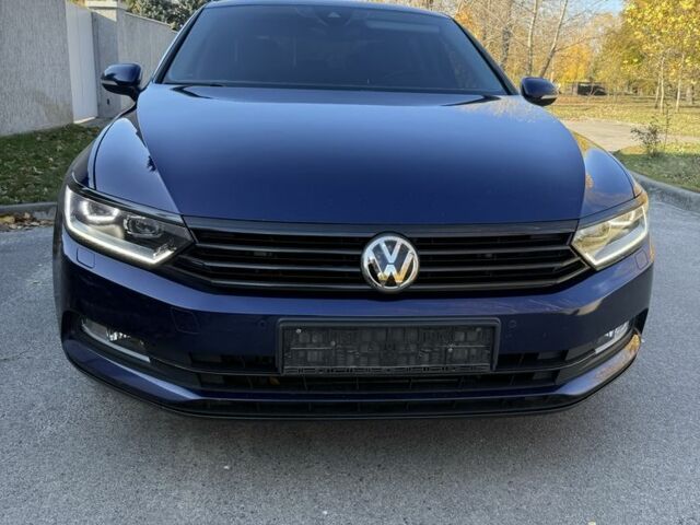 Синій Фольксваген Пассат, об'ємом двигуна 2 л та пробігом 226 тис. км за 20500 $, фото 6 на Automoto.ua