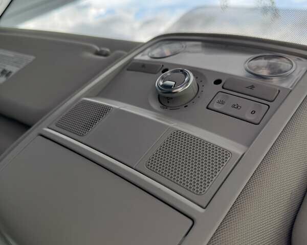 Синий Фольксваген Пассат, объемом двигателя 2 л и пробегом 178 тыс. км за 13900 $, фото 20 на Automoto.ua