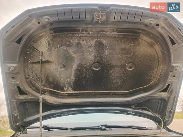 Синій Фольксваген Пассат, об'ємом двигуна 1.8 л та пробігом 300 тис. км за 15500 $, фото 16 на Automoto.ua