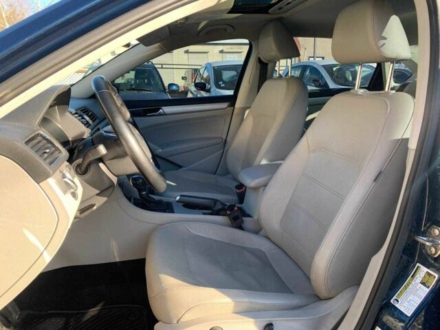 Фольксваген Пассат 2018 в Коломые на Automoto.ua Синий Фольксваген Пассат, объемом двигателя 2 л и пробегом 140 тыс. км за 13699 $, фото 21 на Automoto.ua