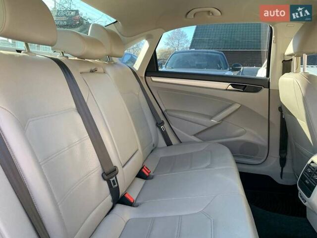 Фольксваген Пассат 2018 у Коломые на Automoto.ua Синій Фольксваген Пассат, об'ємом двигуна 1.98 л та пробігом 140 тис. км за 13699 $, фото 16 на Automoto.ua