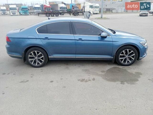 Синій Фольксваген Пассат, об'ємом двигуна 1.8 л та пробігом 300 тис. км за 15500 $, фото 5 на Automoto.ua