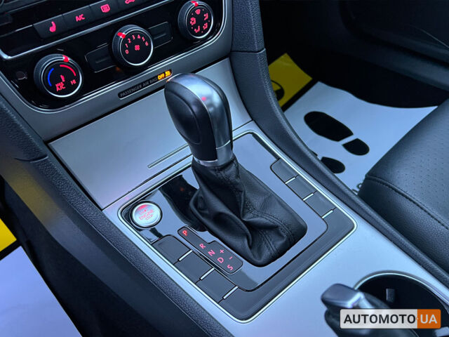 Синий Фольксваген Пассат, объемом двигателя 2 л и пробегом 128 тыс. км за 16400 $, фото 10 на Automoto.ua