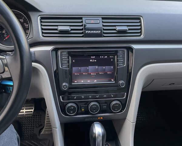 Синий Фольксваген Пассат, объемом двигателя 1.98 л и пробегом 110 тыс. км за 15000 $, фото 11 на Automoto.ua