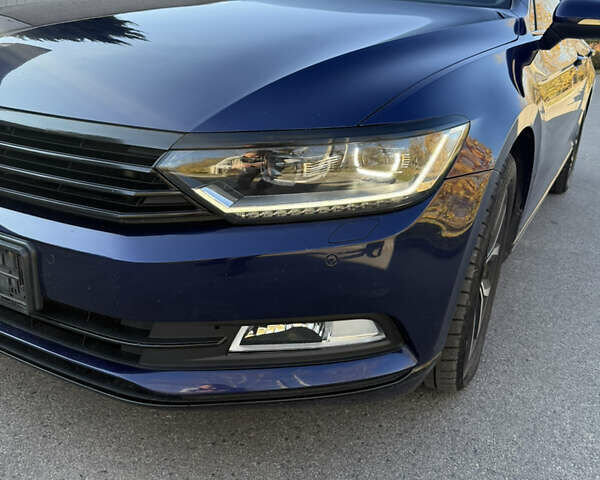 Синий Фольксваген Пассат, объемом двигателя 1.97 л и пробегом 227 тыс. км за 20500 $, фото 4 на Automoto.ua