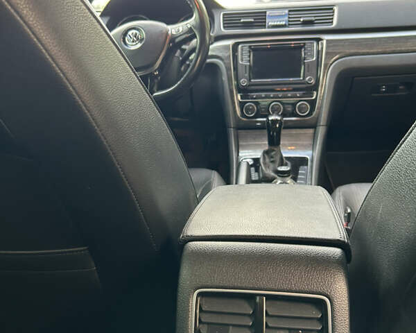 Синий Фольксваген Пассат, объемом двигателя 1.98 л и пробегом 104 тыс. км за 14500 $, фото 23 на Automoto.ua