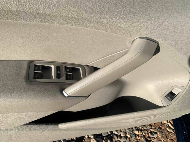 Фольксваген Пассат 2018 в Коломые на Automoto.ua Синий Фольксваген Пассат, объемом двигателя 2 л и пробегом 140 тыс. км за 13699 $, фото 20 на Automoto.ua