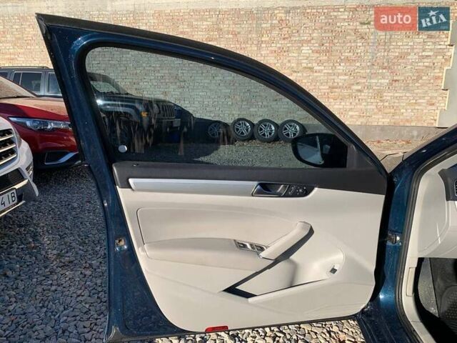 Фольксваген Пассат 2018 у Коломые на Automoto.ua Синій Фольксваген Пассат, об'ємом двигуна 1.98 л та пробігом 140 тис. км за 13699 $, фото 7 на Automoto.ua